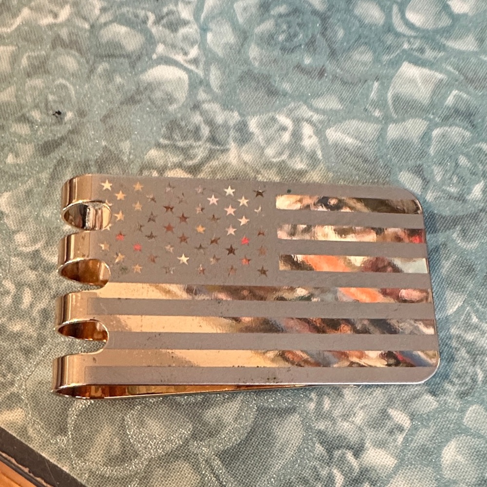 Gold Tone American Flag Money Clip
